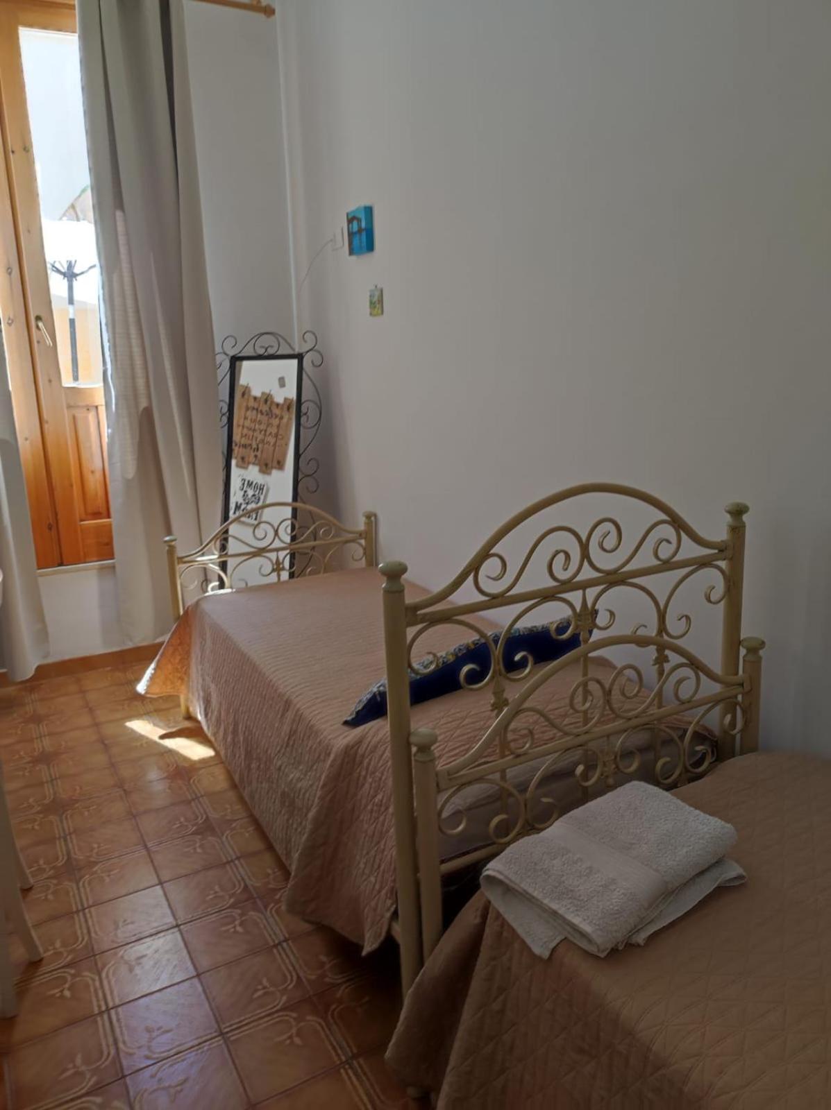 Bed and Breakfast U' Iazzu à Avola Chambre photo